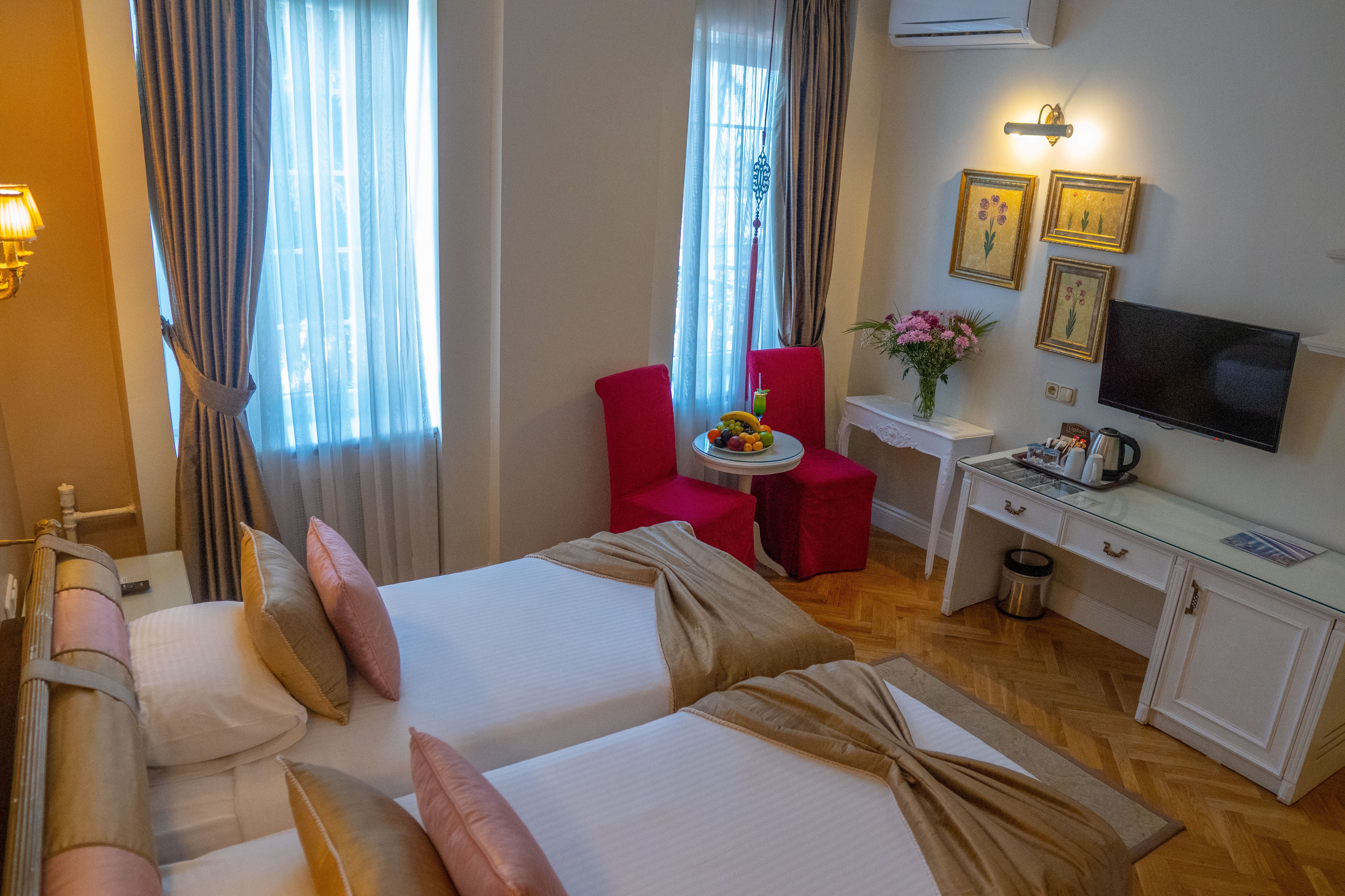 Elegance Double / Twin City or Sea view