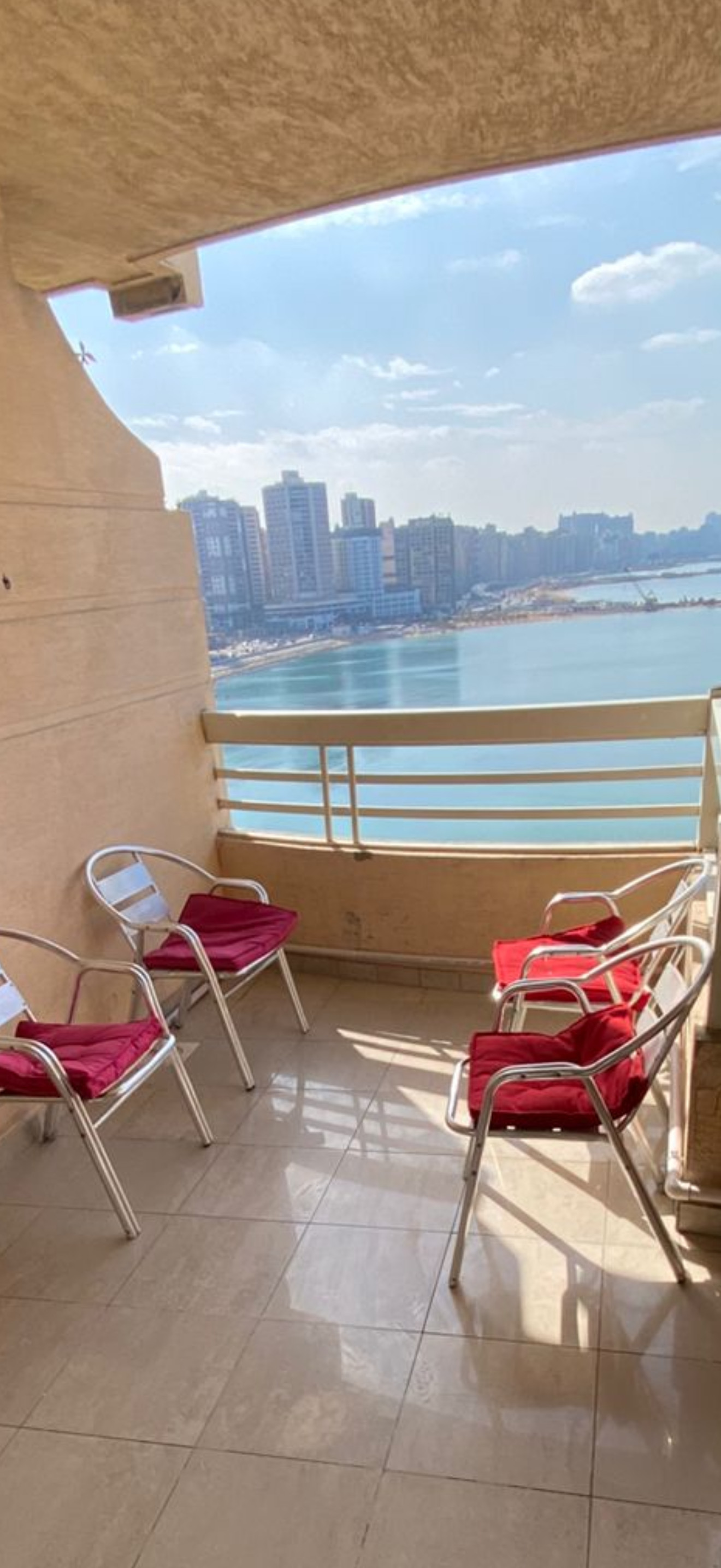 vipشقة بانوراما بيتش ( ثلاث غرف ) كود 1006 ميامي نادي السيارات