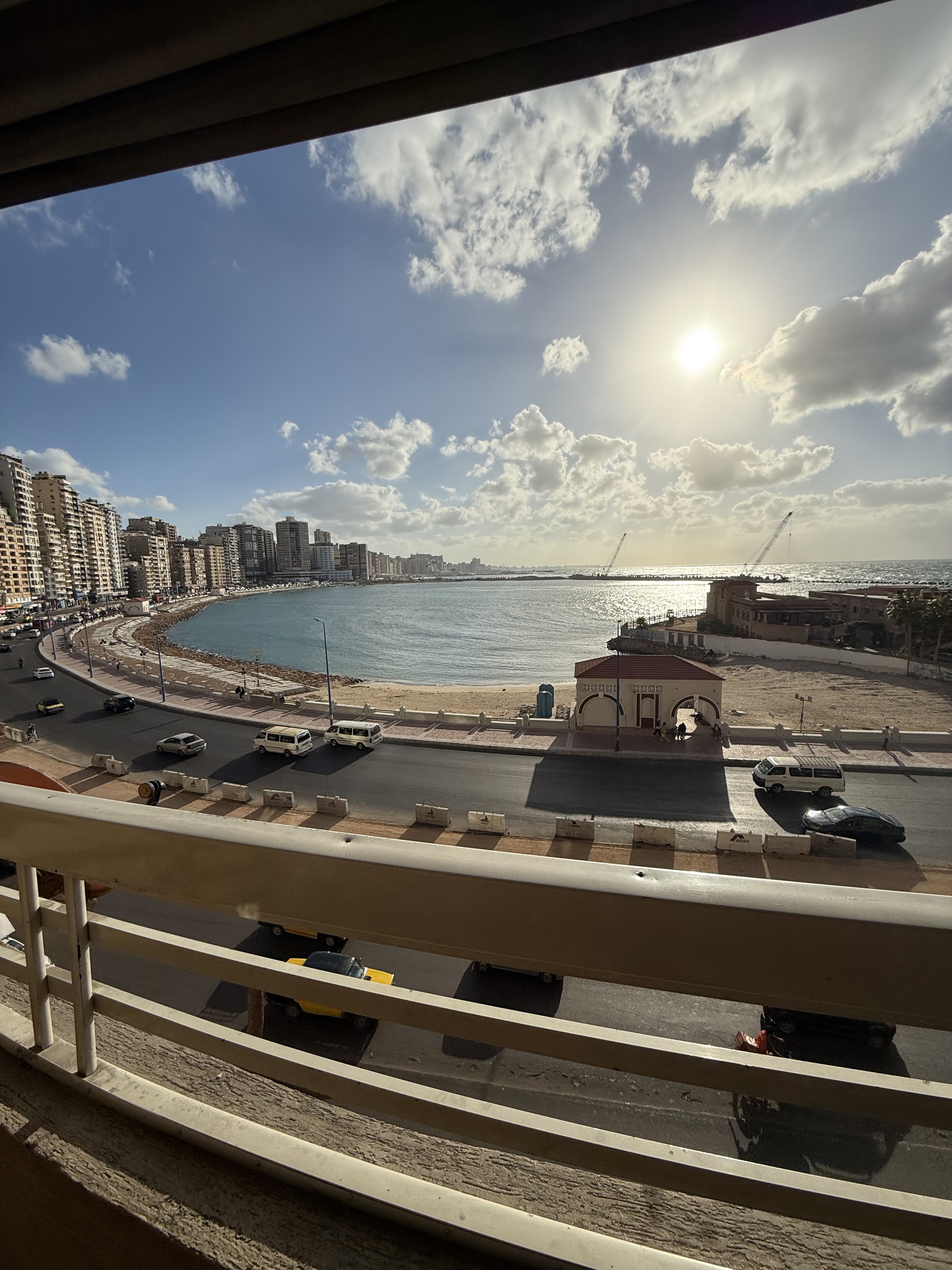 VIP شقة بانو اما بيتش ( ثلاث غرف نوم ) كود 304 ميامي نادي السيارات