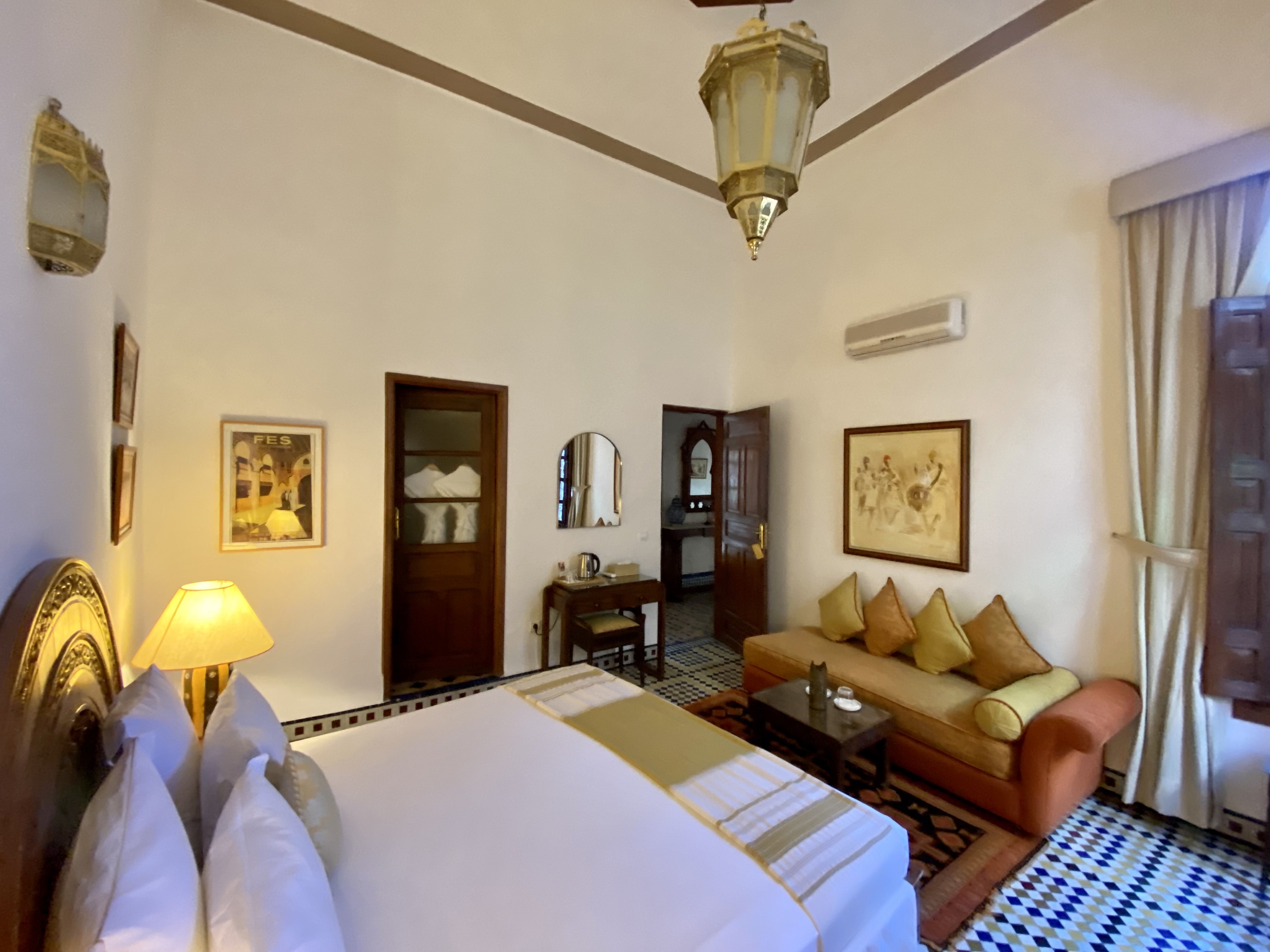 Executive Room - Ambre (2 Single Beds or 1 King-Size Bed)