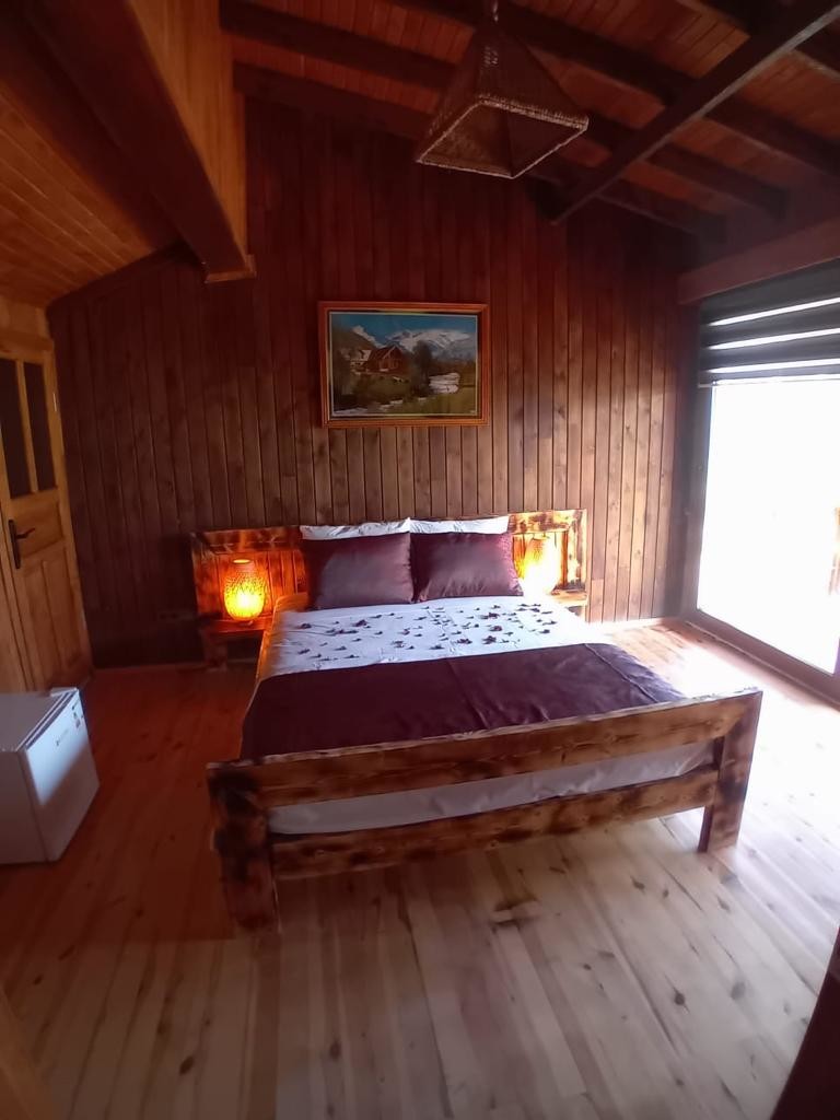 Çift Kişilik Standart Dağ Manzaralı Oda