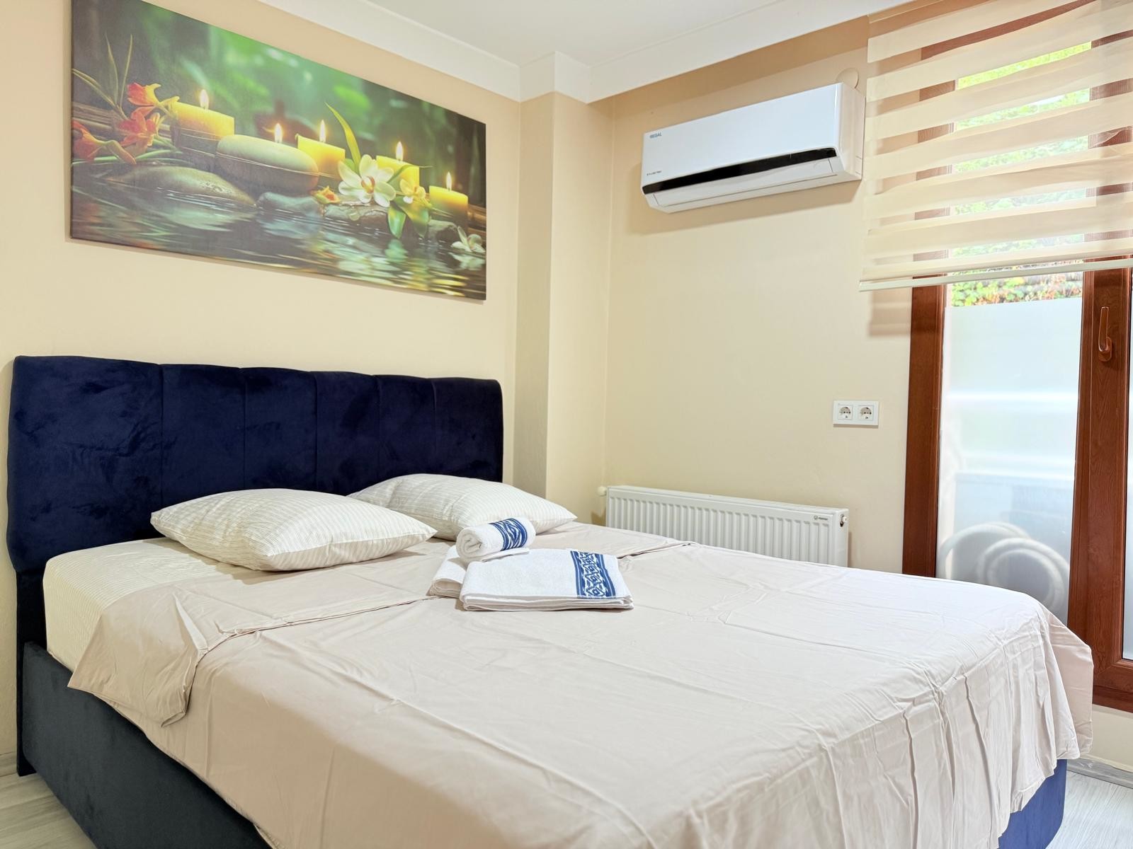 Quad Room *İki Tek Bir Çift Kişilik Oda*