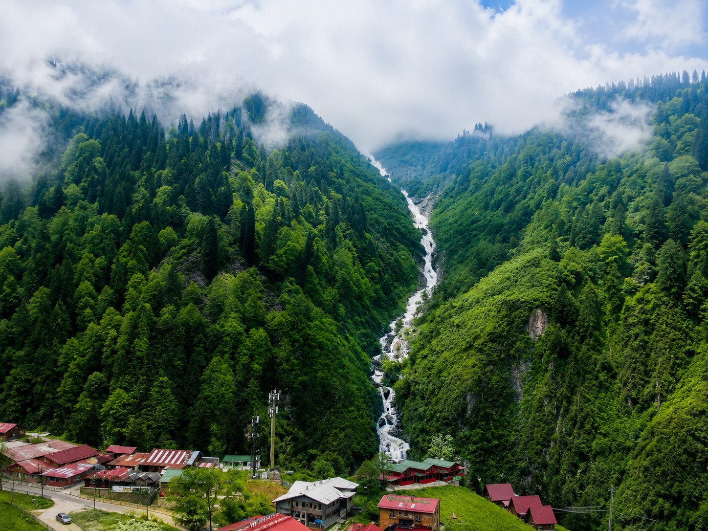  Jakuzili Kırmızı Balayı Odası