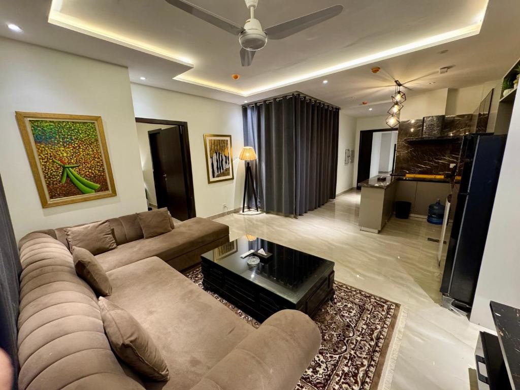 Spacious 2-Bedroom Apartment 