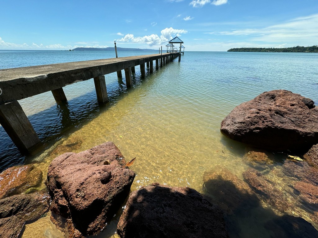 Pier Hug Lai Burihut2