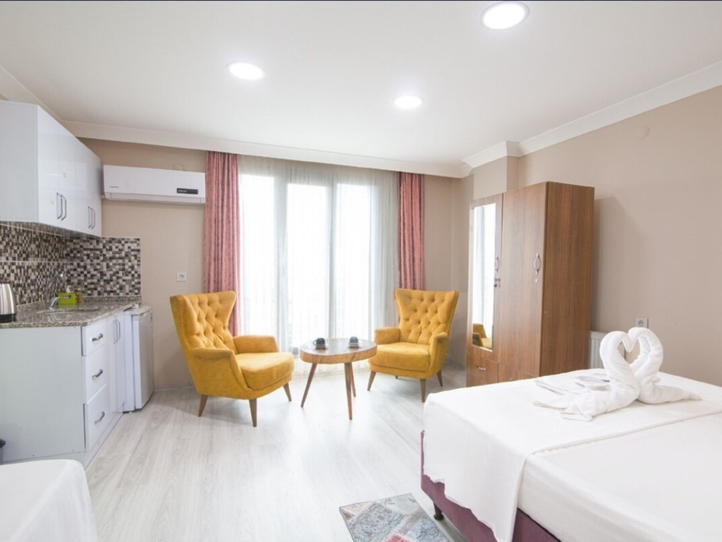 Triple Room *3 Tek Kişilik Oda*